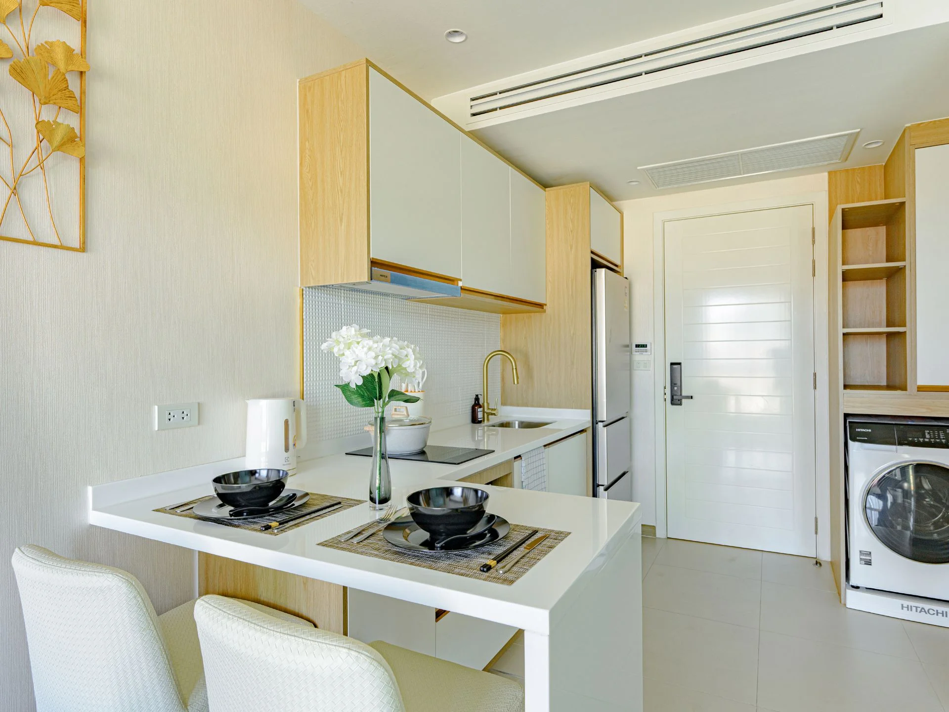 Интерьер кухни в 1-комнатной квартире The City Phuket, Вичи