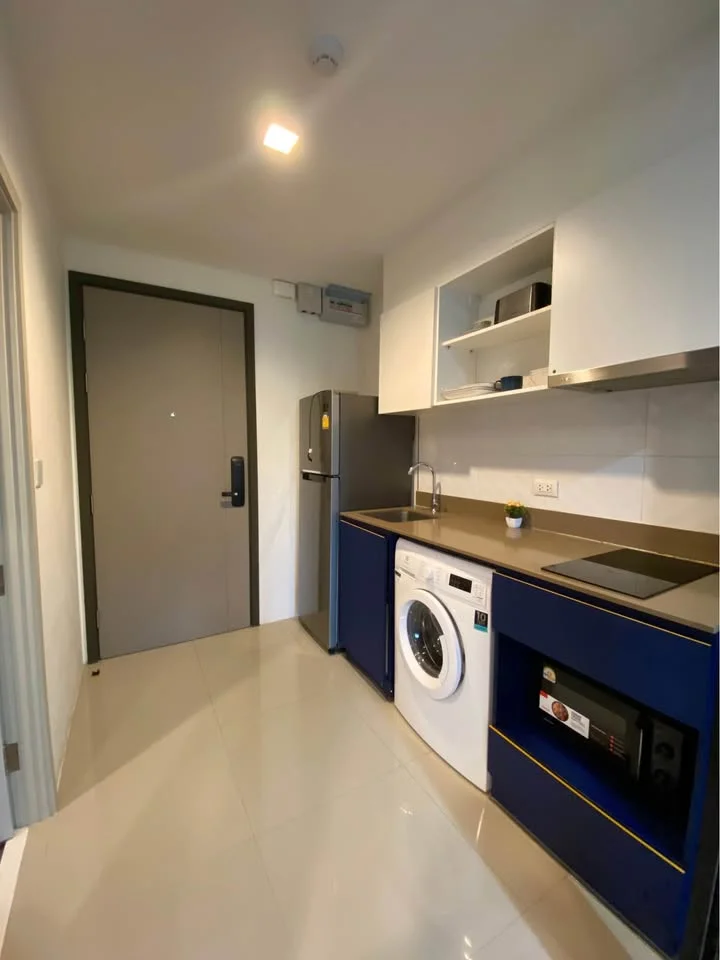 Интерьер кухни в 1-комнатной квартире The Base Central Phuket, Вичи