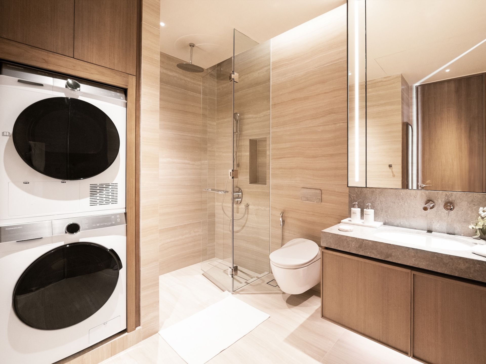 Gardens of Edens condo