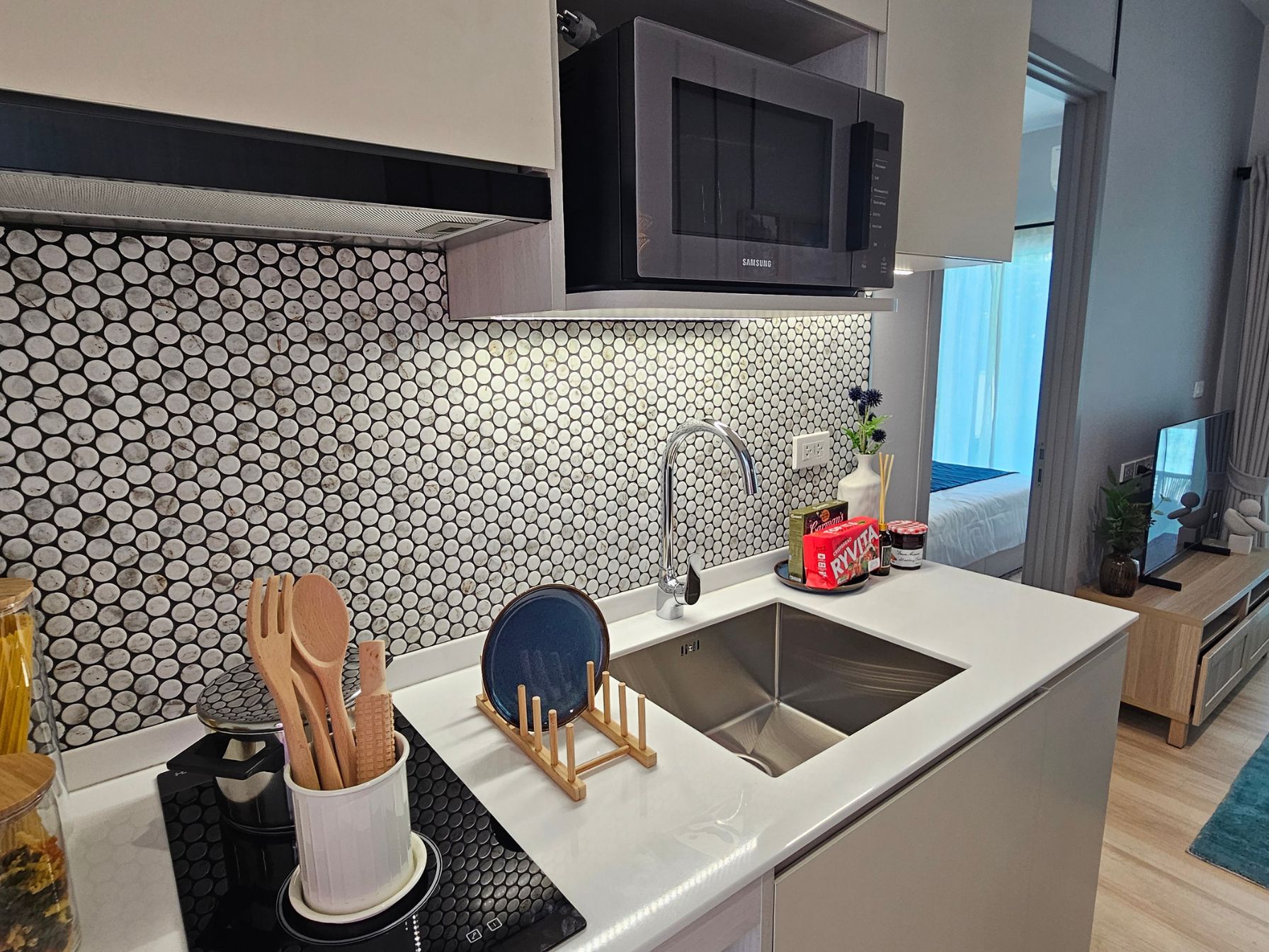 фото кухня2 Title Serenity condo