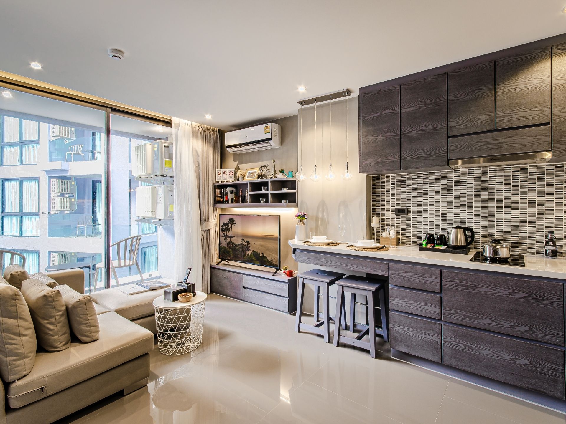 2бд кухня1 Citygate condo