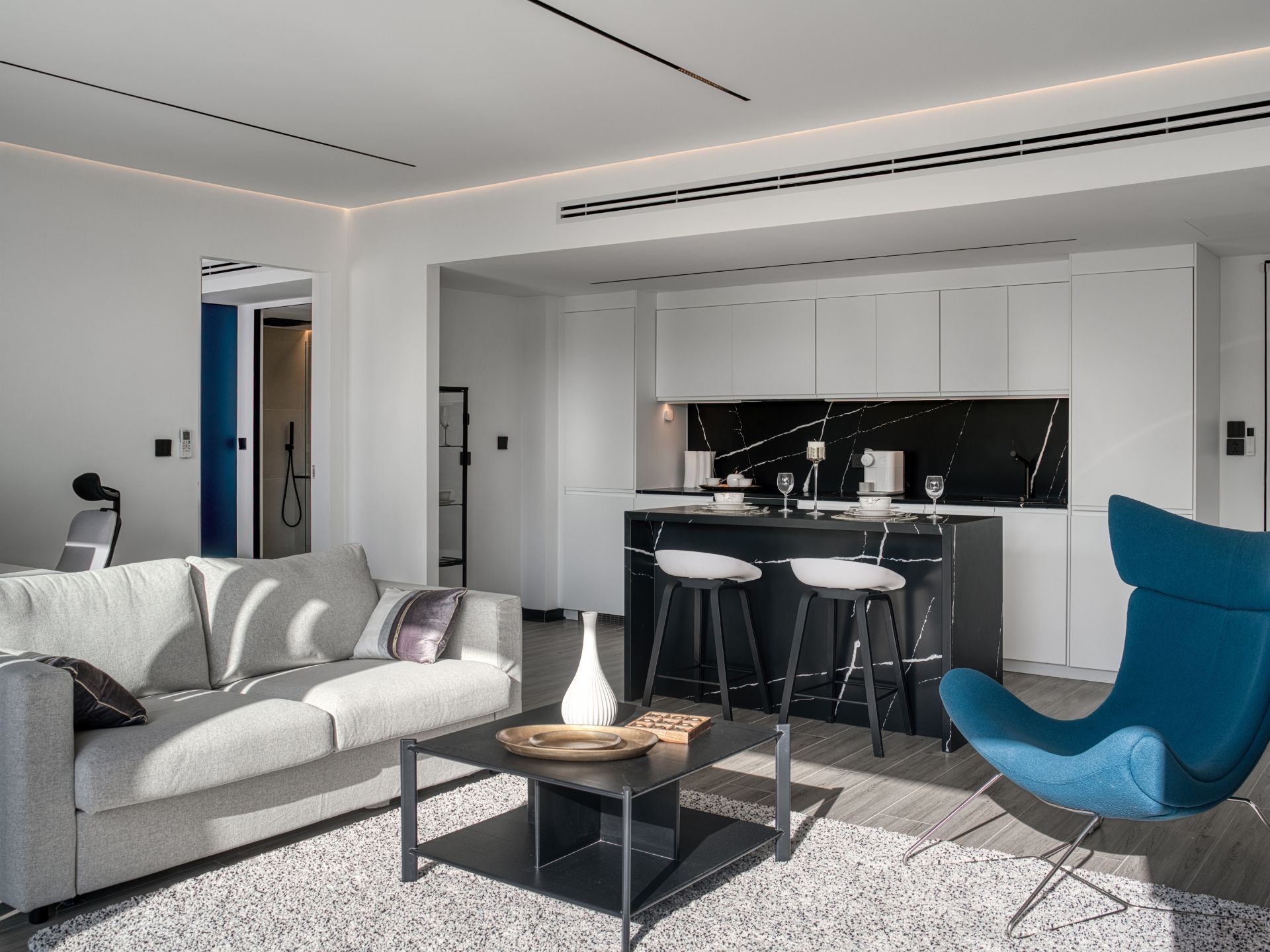 666e936a-0b66-4bf5-908e-5692c67560a3 Essense condo