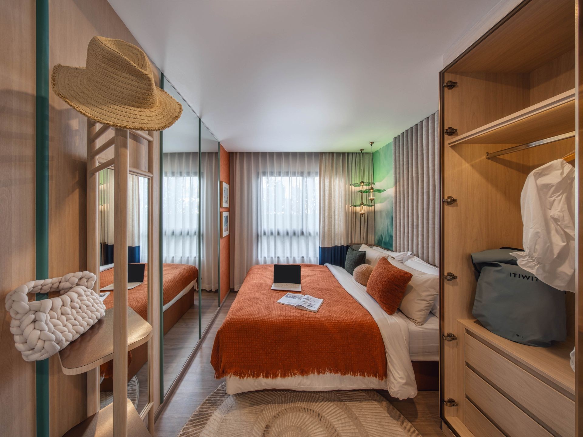 9766dac3-c0c9-4987-b3c2-a15206f2f080