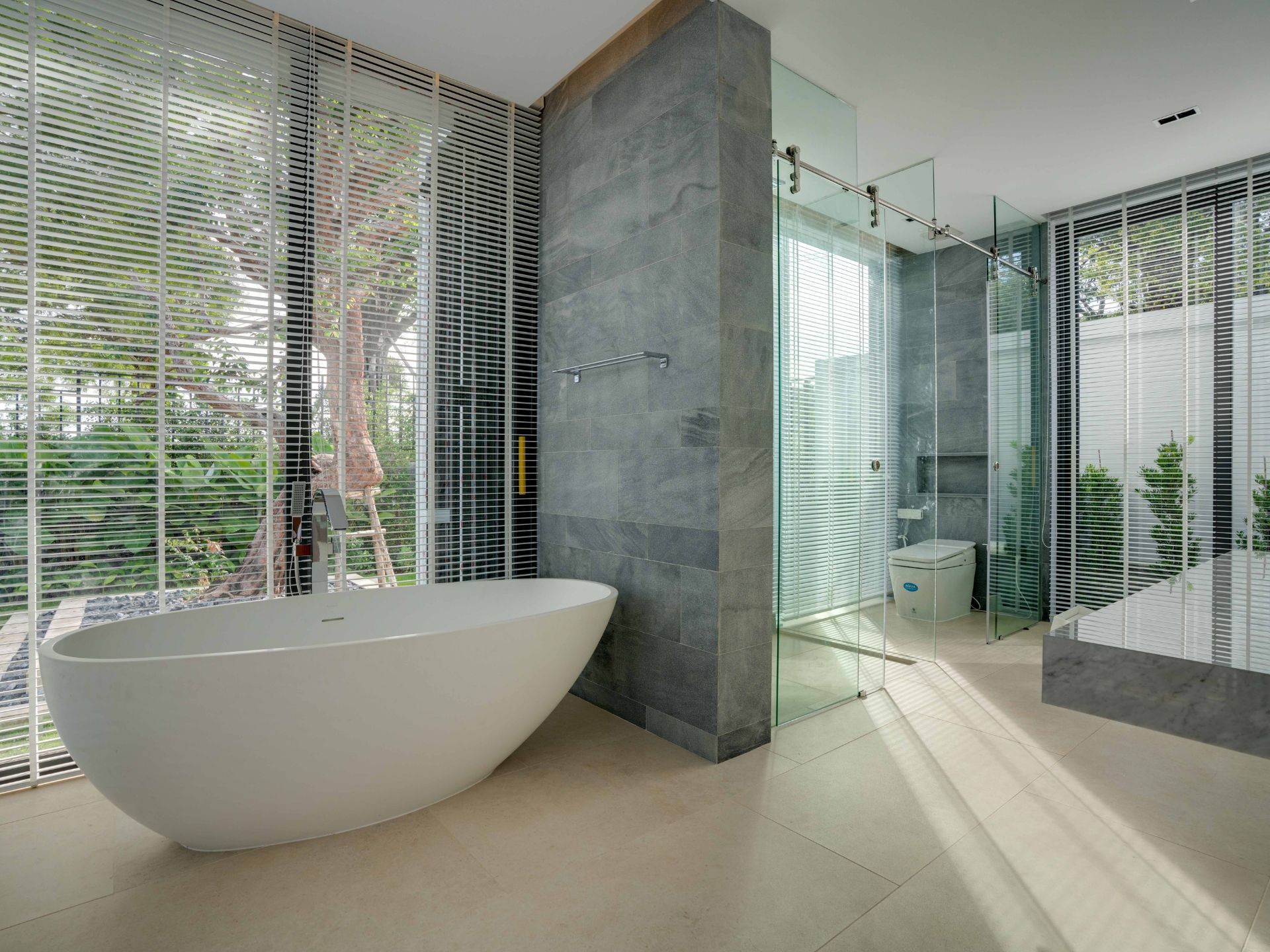 a6fff078-4999-493e-9ce5-1a71fa1eceba