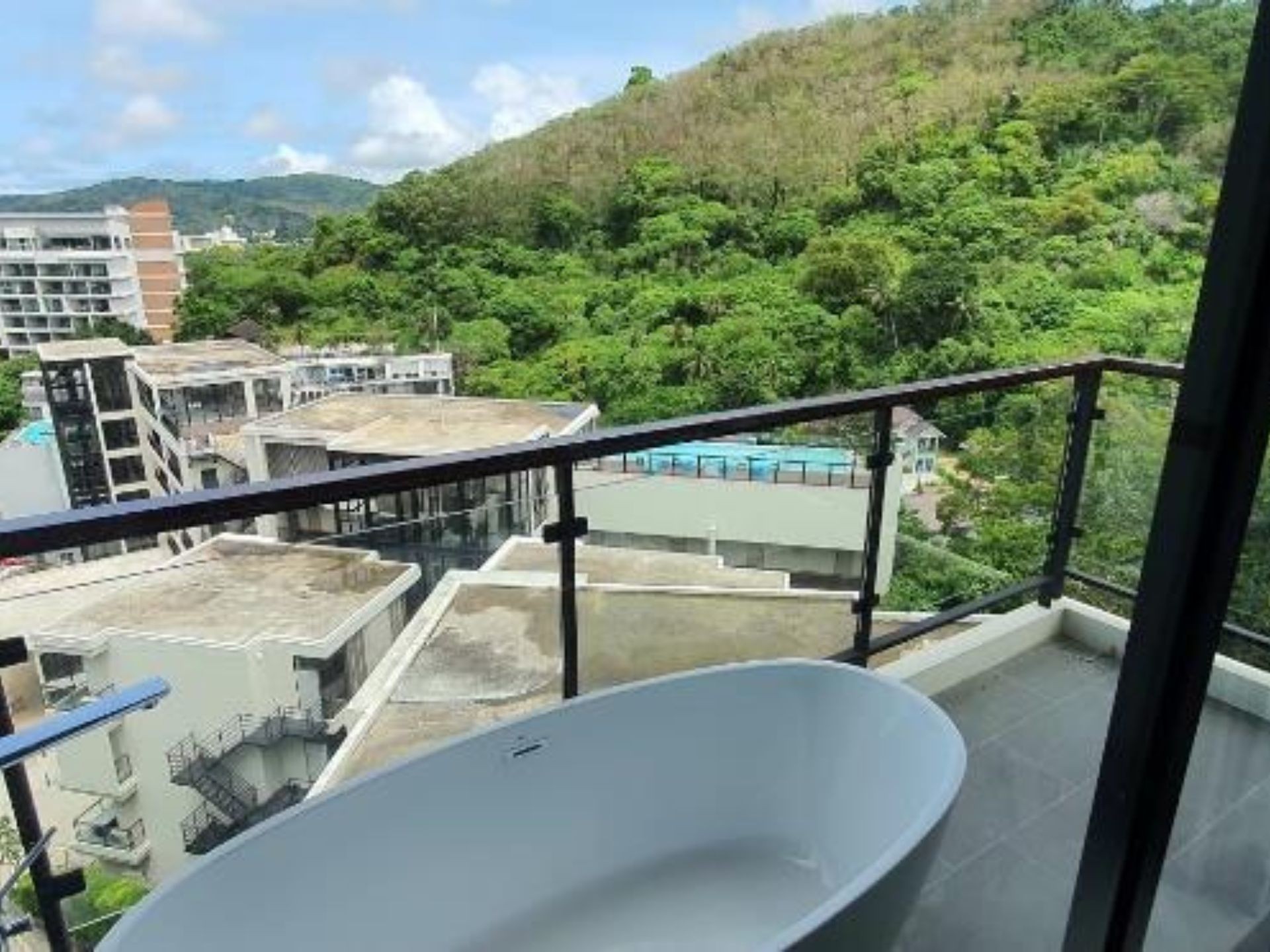 cc873496-7050-422c-88f4-27fe5d1ab80e